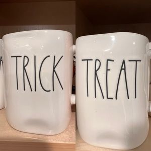 Rae Dunn Trick and Treat Mug Set